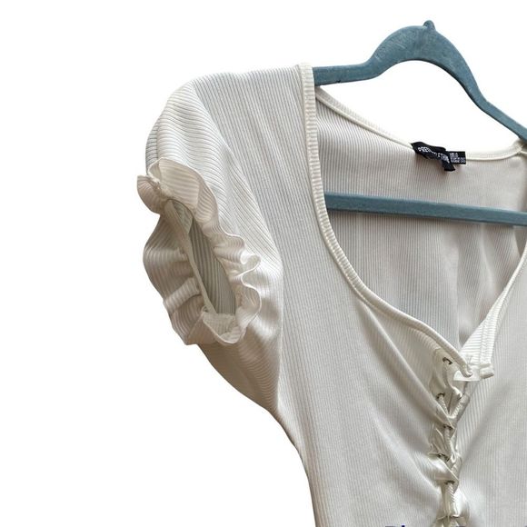 Pretty little thing White Puff Sleeve Loose Fit Romper NWT size 0 - Picture 6 of 11